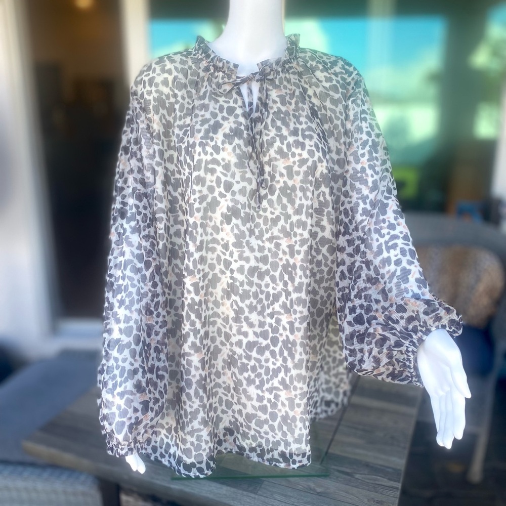 Ava & Viv Flutter Sleeve Blouse 3X